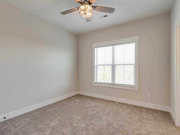 301 Candle Light Dr — Photo 27