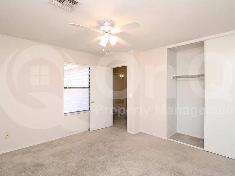 699 E Springfield Pl — Photo 15