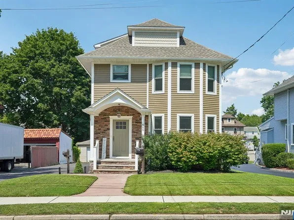 465 Oak Ave, Maywood, NJ 07607