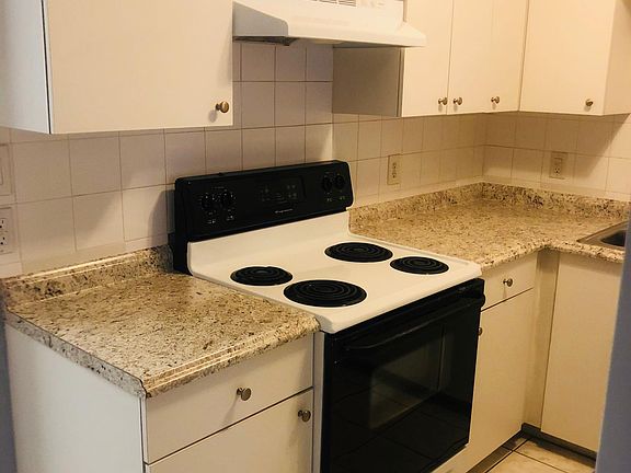 2nd image of 2512 W Stroud Ave APT 129