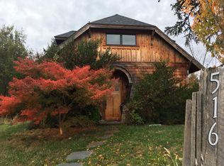 516 1st St, Steilacoom, WA 98388