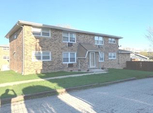 8137 W 84th Pl APT C, Justice, IL 60458