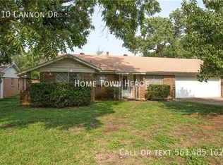 510 Cannon Dr, Euless, TX 76040