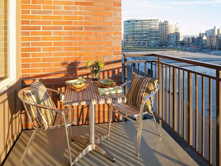 Ramona Apartments — Photo 4
