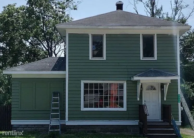 4303 W Michigan Ave — Photo 1