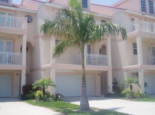 151 Bath Club Cir, North Redington Beach, FL 33708