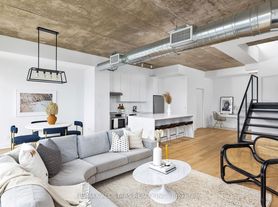 60 Bathurst St