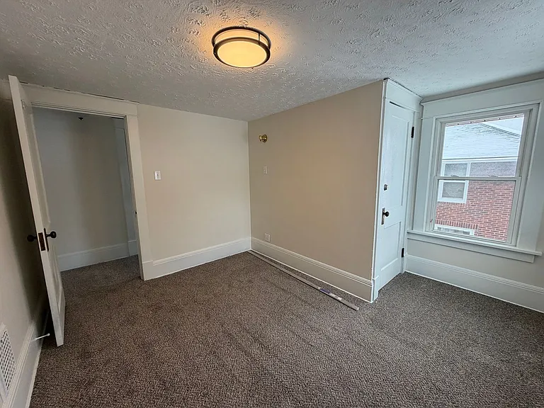 443 S Union Ave — Photo 9