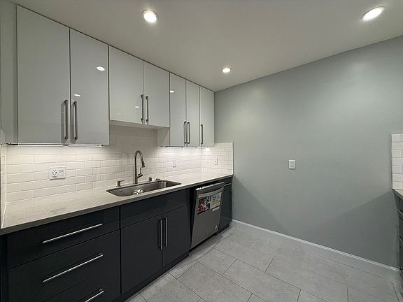 4th image of 278 11th Ave #280-A