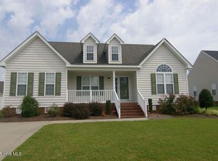 2104 Cherrytree Ln, Winterville, NC 28590