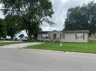 808 S Cherry St, Creston, IA 50801