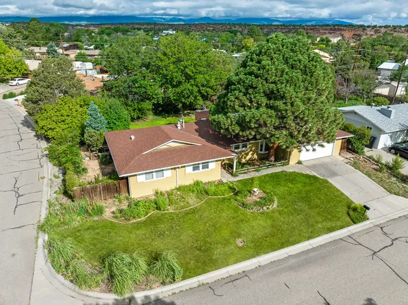 99 Beryl St, White Rock, NM 87547