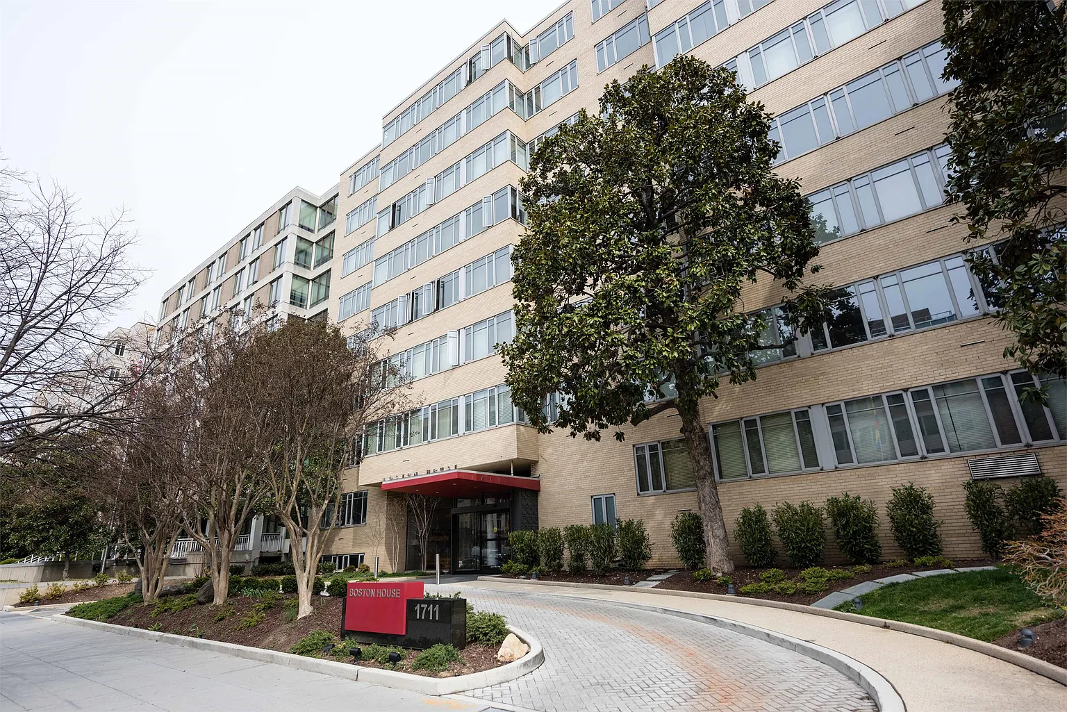 1711 Massachusetts Ave NW #218 photo 1
