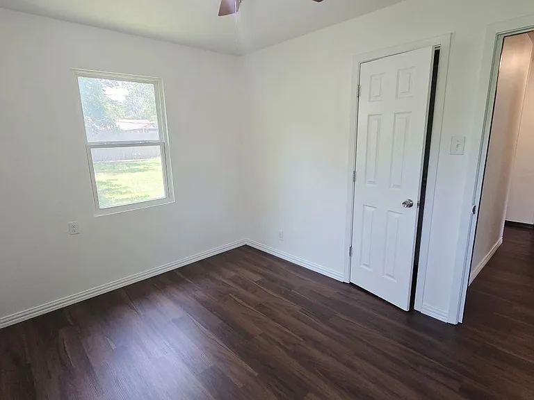 2616 Marbella Ln — Photo 10