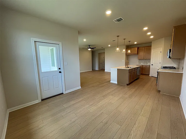 270 Grand Teton Dr — Photo 7