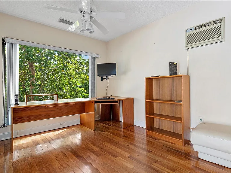 1240 SW 14th Ave — Photo 30