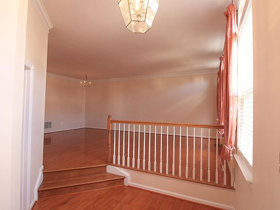 3rd image of 21485 Trowbridge Sq
