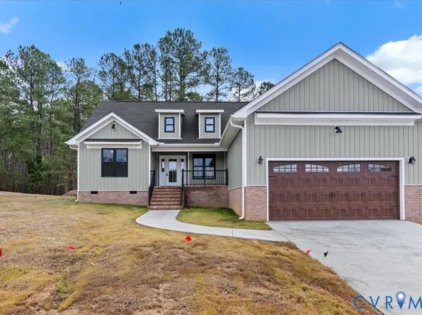 152 Silver Trail Cir, Lawrenceville, VA 23868