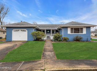 139 Fort De France Ave, Toms River, NJ 08757