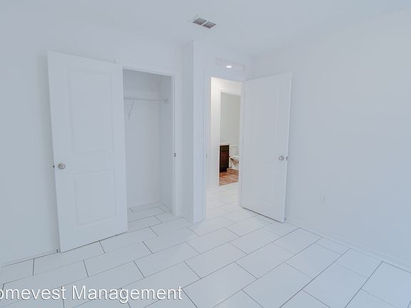 5th image of 744 Madison Dr