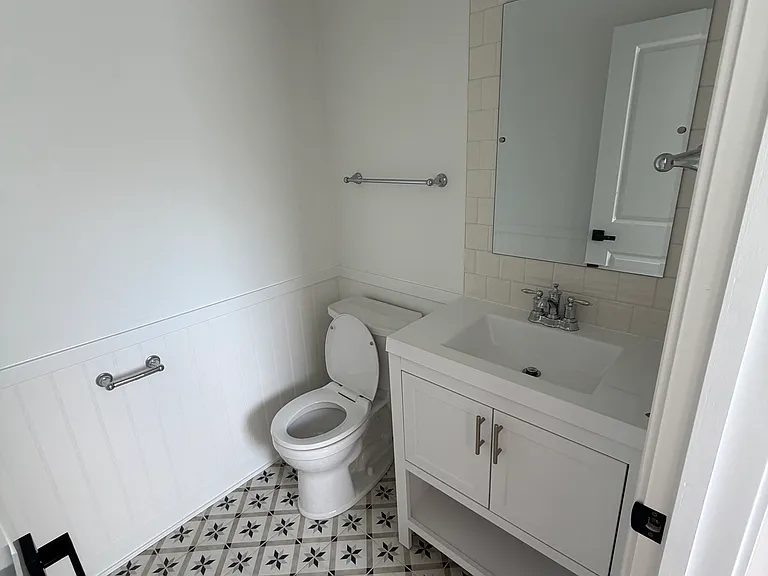9045 S Chicago Ct — Photo 4