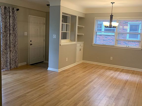 4th image of 23871 Ithaca Ave