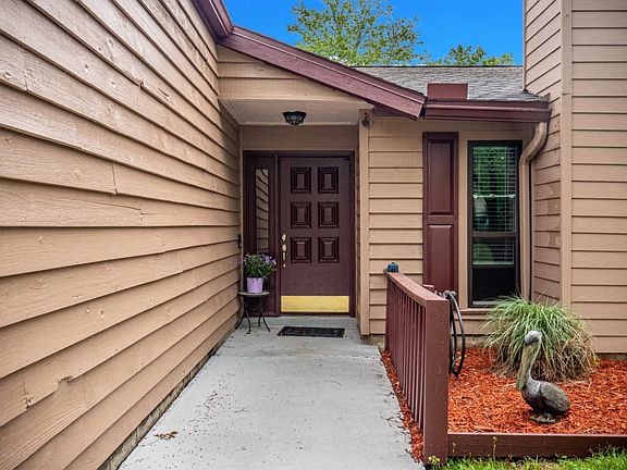 5th image of 6617 Alisma Ln