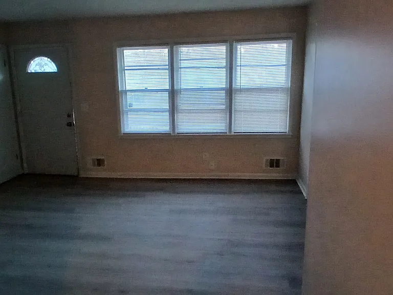 3827 E Gregory Blvd — Photo 5