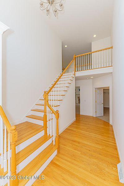 4th image of 3 Hilton Court
