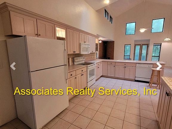 4th image of 6510 NW 28th Pl