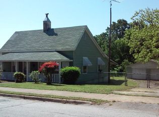 209 Smythe Ave, Greenwood, SC 29649