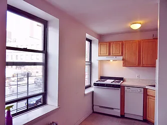 Rented by Sunrise Real Estate