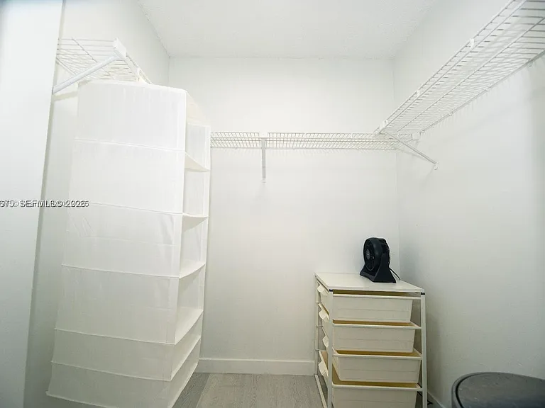 17021 N Bay Rd #207 — Photo 11