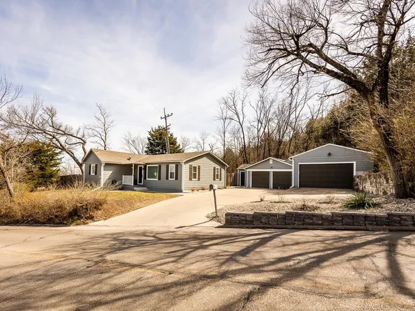 401 Ehlers Rd, Manhattan, KS 66502