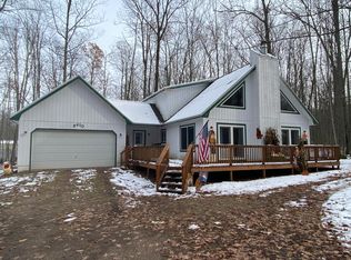 8410 Devins Trl, Roscommon, MI 48653