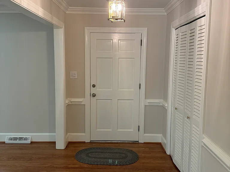 303 Ridge Rd NW — Photo 3