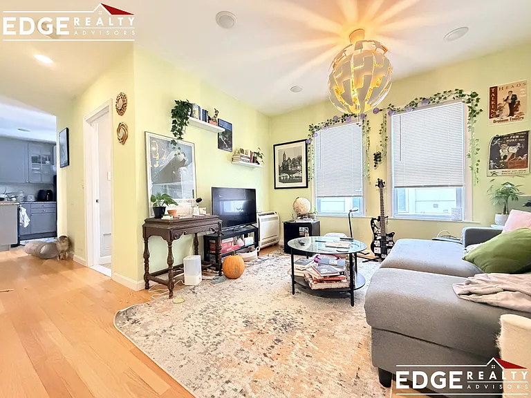 5-7 Weitz St #2 — Photo 2