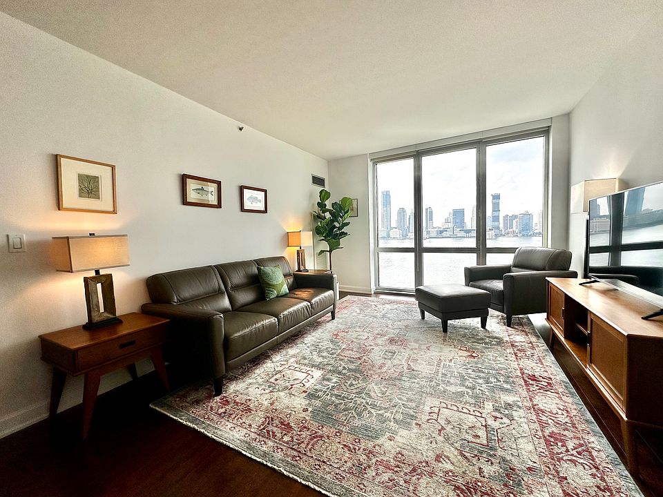 1st image of 20 River Ter APT 15G