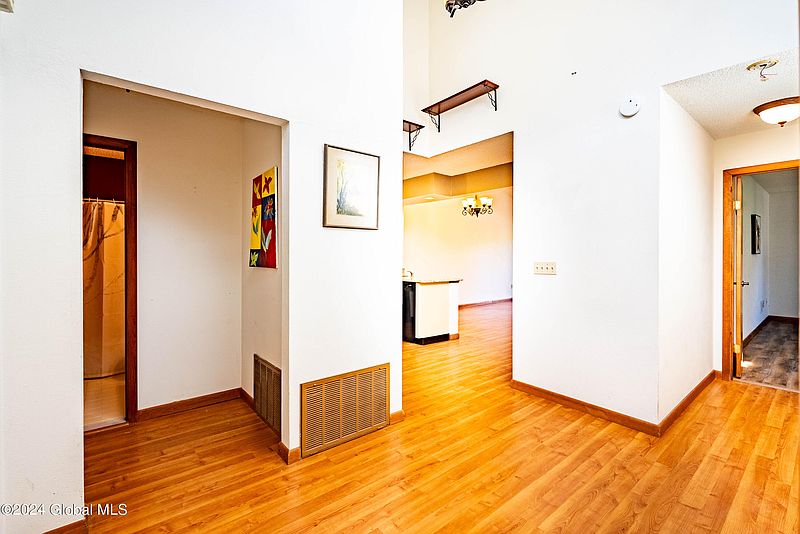 5th image of 13 Harvard Road