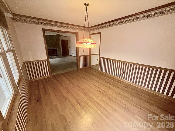 5th image of 208 Hickory Hills Ln #31