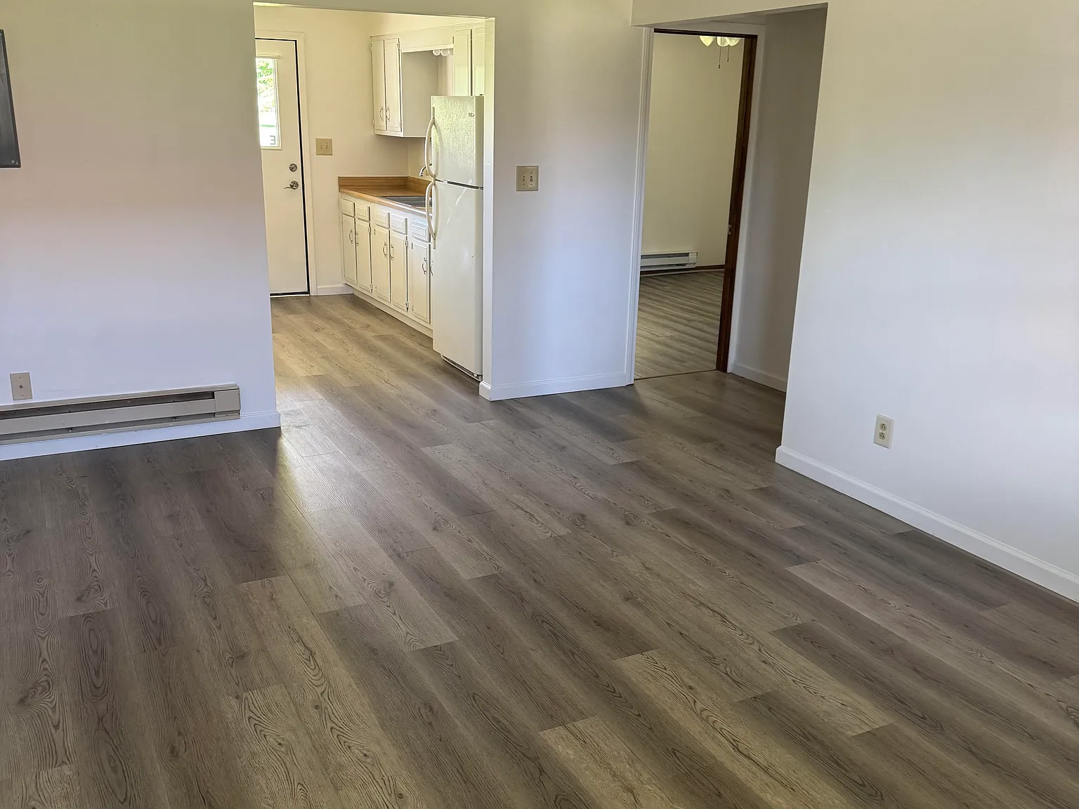 2 bed, $1,095 — Photo 3