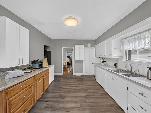 5th image of 8 Gilman St