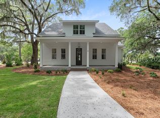 25 Millers Pond Dr, Beaufort, SC 29907