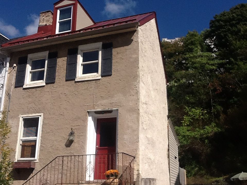 1st image of 4451 Silverwood St
