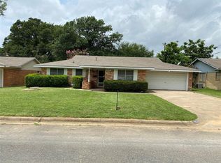 1213 Mary Dr, Hurst, TX 76053