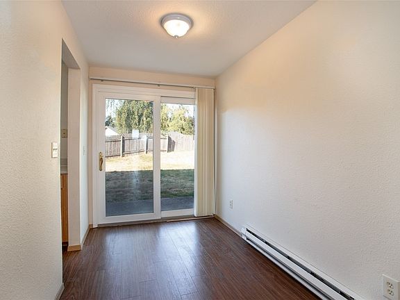 4th image of 1021-1023 13th Street Ct NW #1021