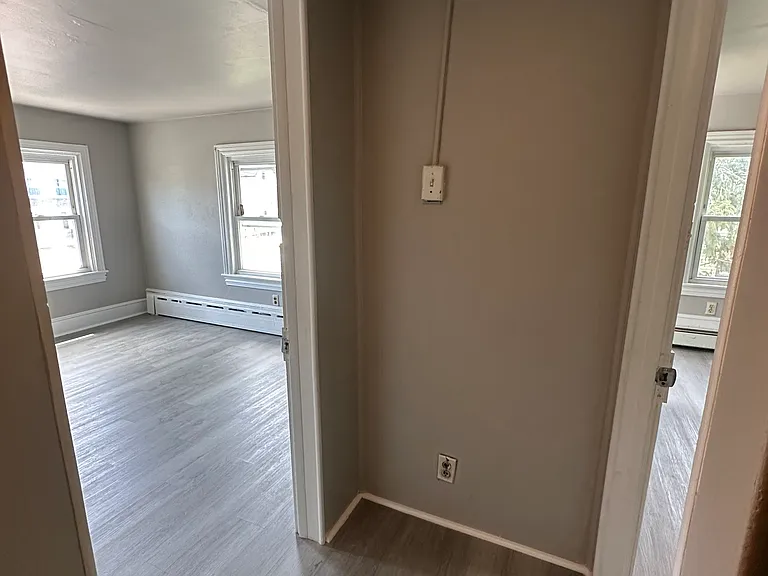 330 Cedar St — Photo 10