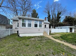 8 E Church St, Keansburg, NJ 07734
