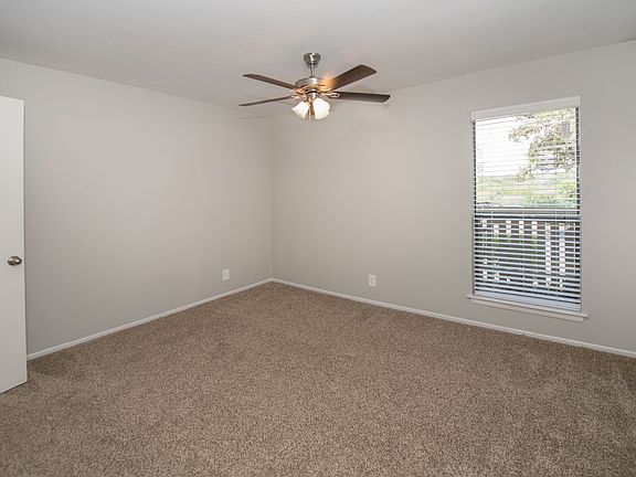 4th image of 2170 Thousand Oaks Dr APT 1421Q