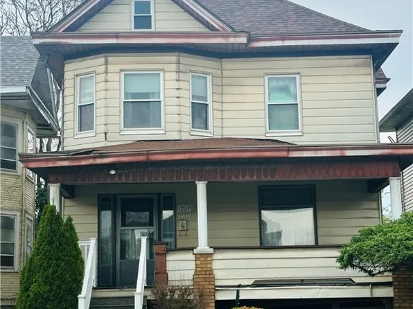 1237 Maryland Ave, Steubenville, OH 43952